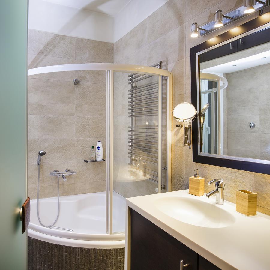 Kerameikos Boutique Athens Luxurious Apartments Esterno foto